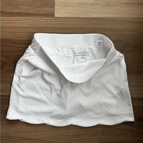 Pebble Beach White Golf Skort Women’s Size L Dry Luxe Performance Scallop Hem - Picture 2 of 4